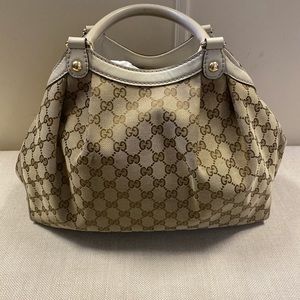 Gucci Shoulder Bag
